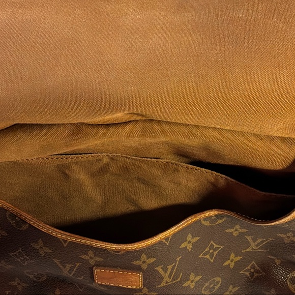 LOUIS VUITTON SAUMUR 35 MONOGRAM CROSSBODY - Picture 13 of 16